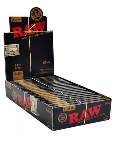 RAW Black 1 1/4 Rolling Paper